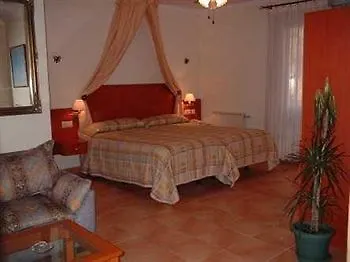 Hotel Cruz De Gracia 2*